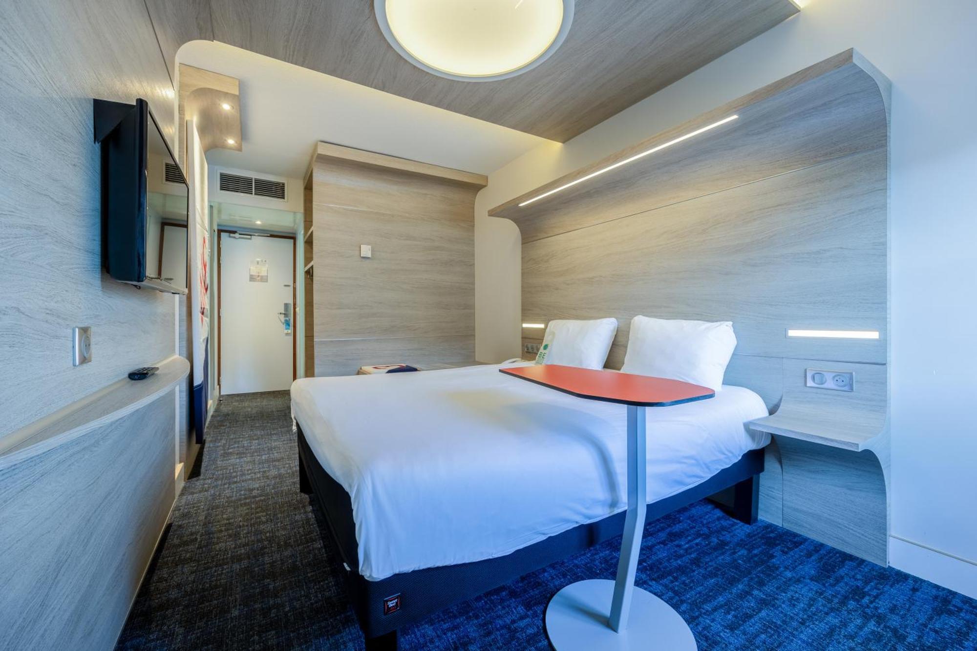 Ibis Styles La Rochelle Centre Hotel Exterior photo